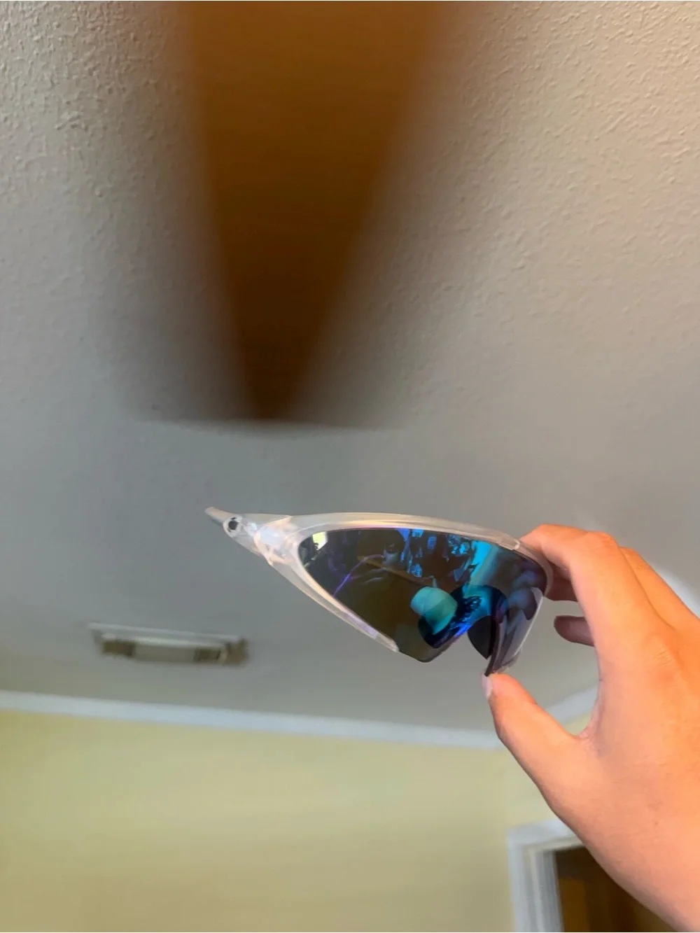 Clear Frame Sunglasses with Blue Mirrored Lens oaks oaks